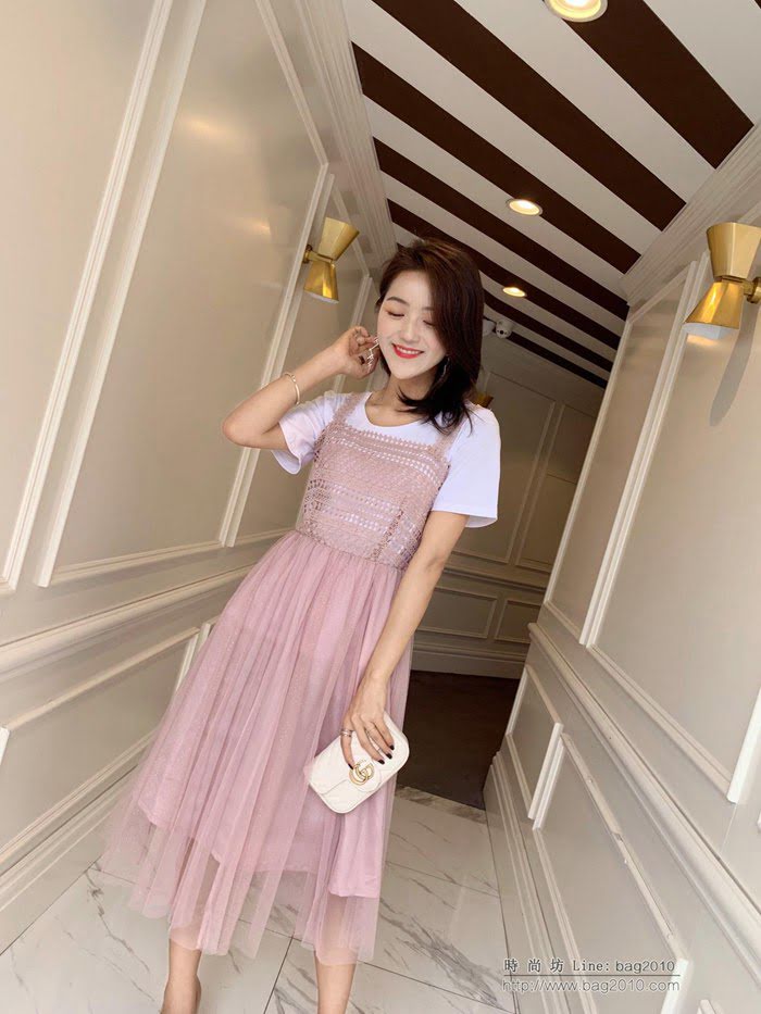 Chanel女裝 香奈兒連衣裙 法國專櫃同步 2019新款 水溶花拼接網紗 背帶裙 百搭T恤兩件套  xly1409